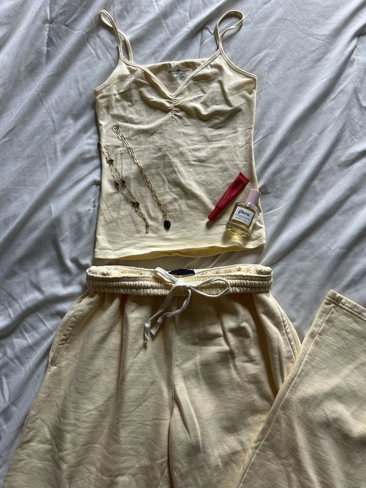 

Butter Yellow Tank Pants 2 Pieces Set Women Folds V-neck Slim Crop Top With Drawstring Straight Sweatpants Cute Cotton Home Sets