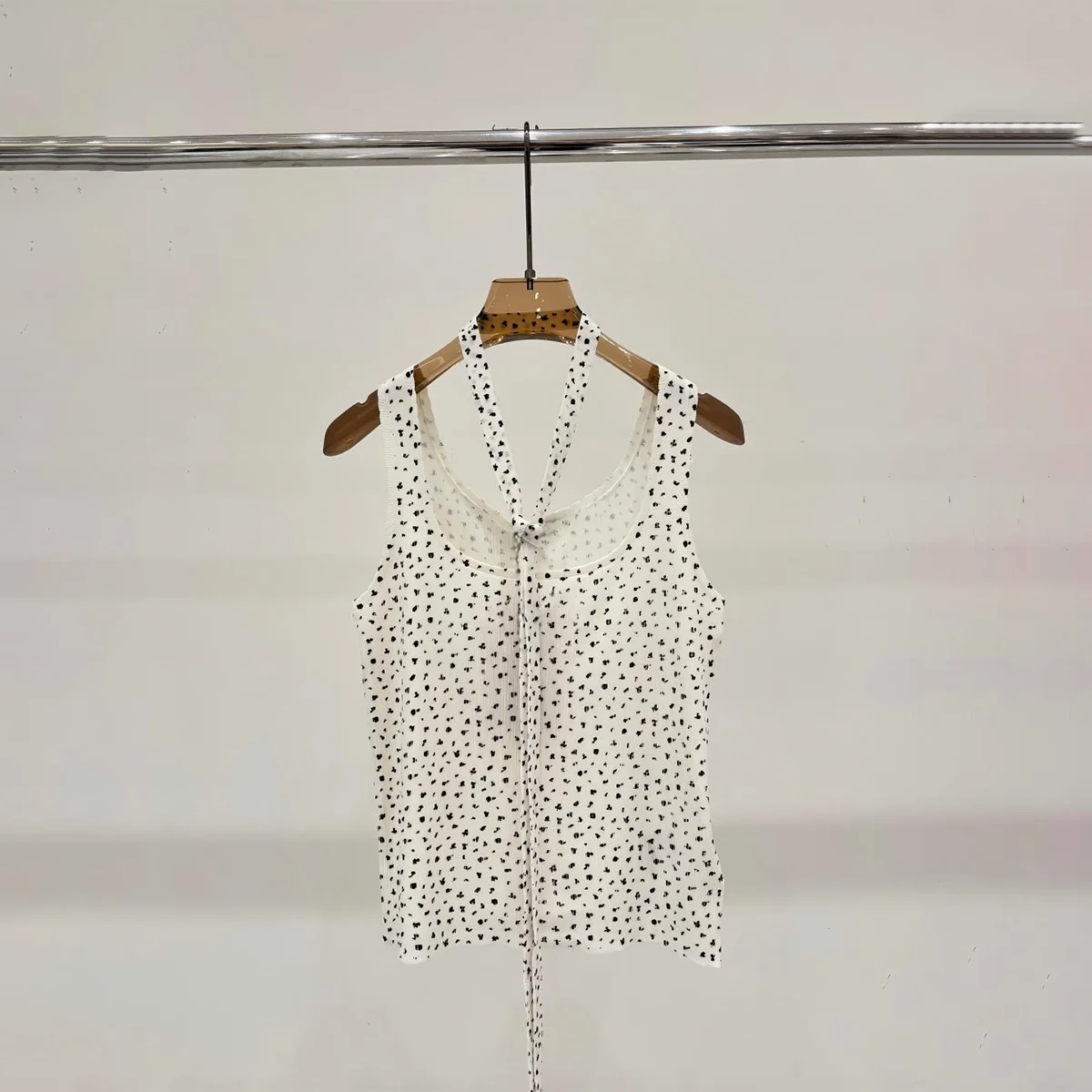 2026 High Quality Women's Wear Wavelet Point Hanging Neck Strap Knitted Tank Top for Women--hb724
