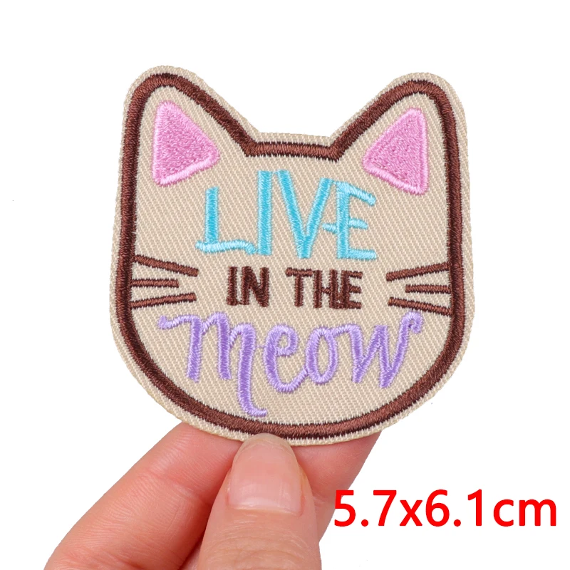 Cat Paw/Dog Patch Cartoon Embroidery Patch DIY Iron On Patches For Clothing thermoadhesive Patches On Clothes Animal Sew Sticker