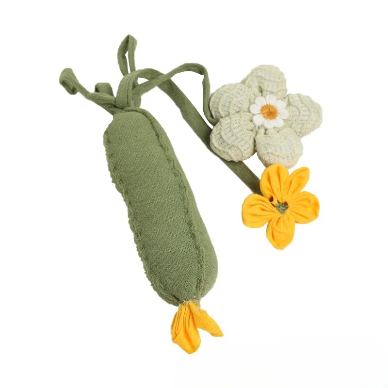 Juguete interactivo con sonido de pepino y flor para gatos - imagen 4