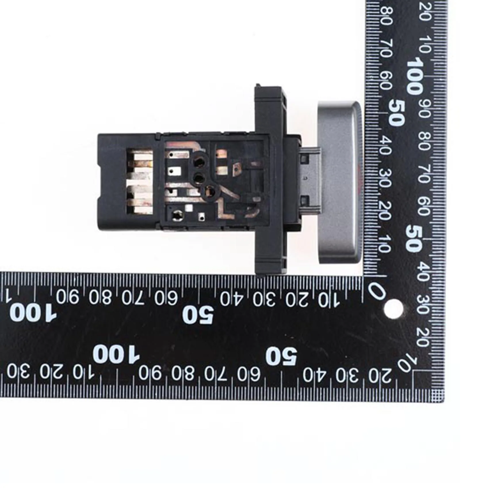 Pulsante interruttore Flash di avvertimento di emergenza per Chevrolet Sail 2010-2014 9072444 accessori Auto per Auto
