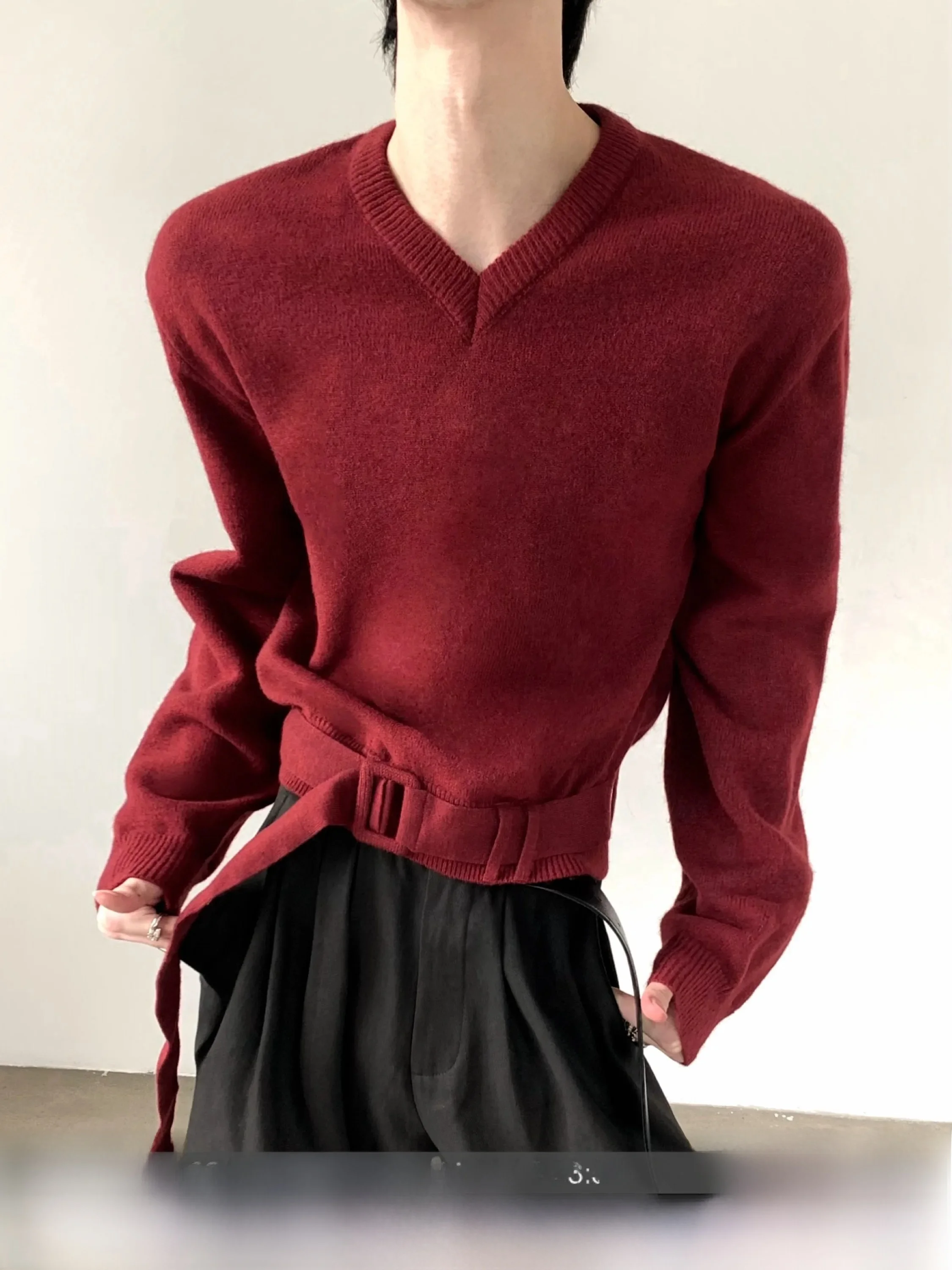 Fashionable Red V-Neck Men's Knitwear Retro Design Pure Color Boxy Sweater Casual Comfortable Soft Fabric Street Style Citywalk