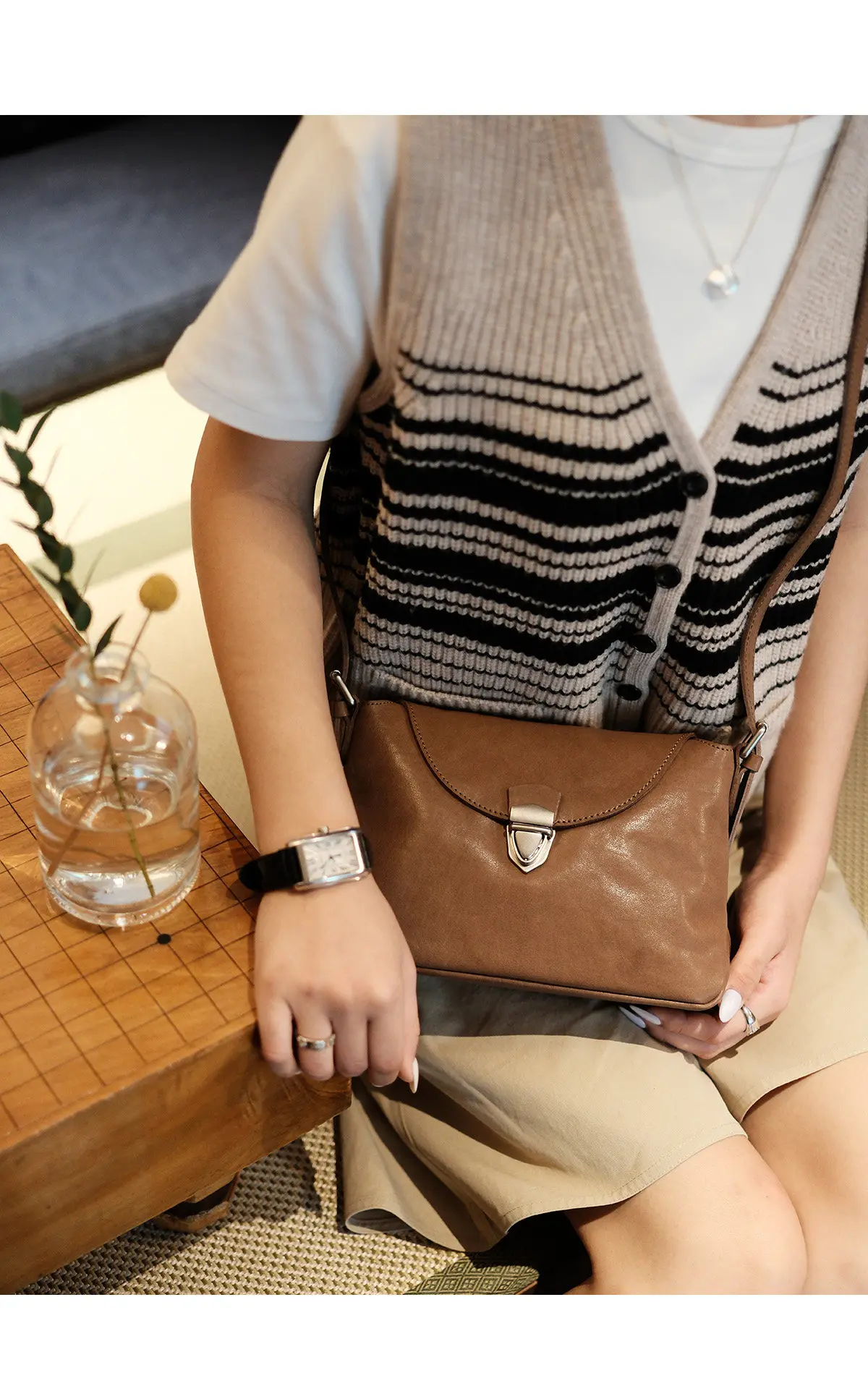 PNDME Vintage-Designer-Handtasche, handgefertigt, hochwertige Damen-Umhängetasche aus echtem Leder, ideal für den täglichen Gebrauch, Arbeit und Reisen, aus Rindsleder. – Detail 11