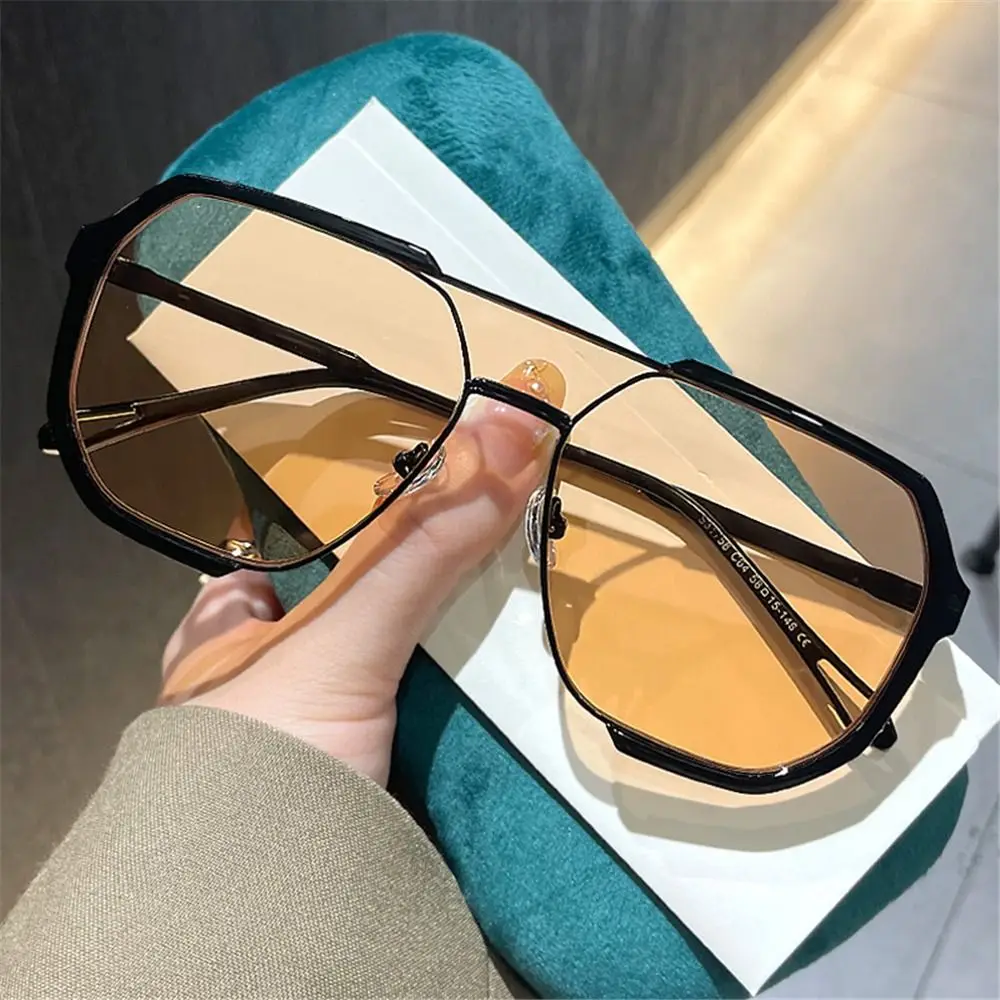 2024 Trends Punk Sunglasses Women Oversized Goggle Fashion Sunglasses For Men New Steampunk Female Eyewear UV400 De Sol Oculos