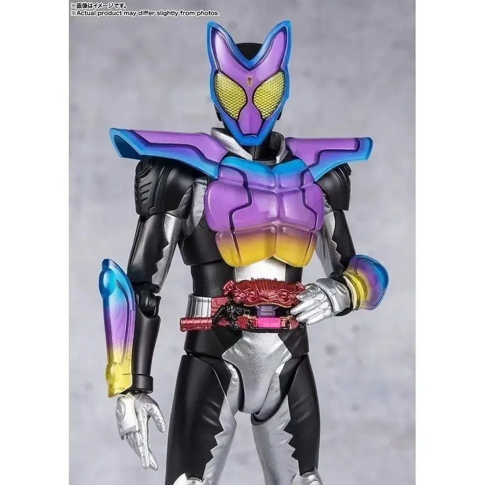 

Bandai SHF Kamen Rider Gabu Gavv Конфеты для прыжков, начальная форма, может быть выполнена вручную