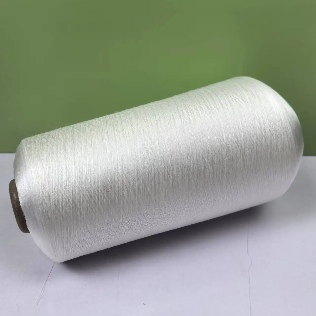 

100% Pure White Silk Handmade High Craftsmanship White Floss Silk Colorable Silk Thread for Clothing Accessories