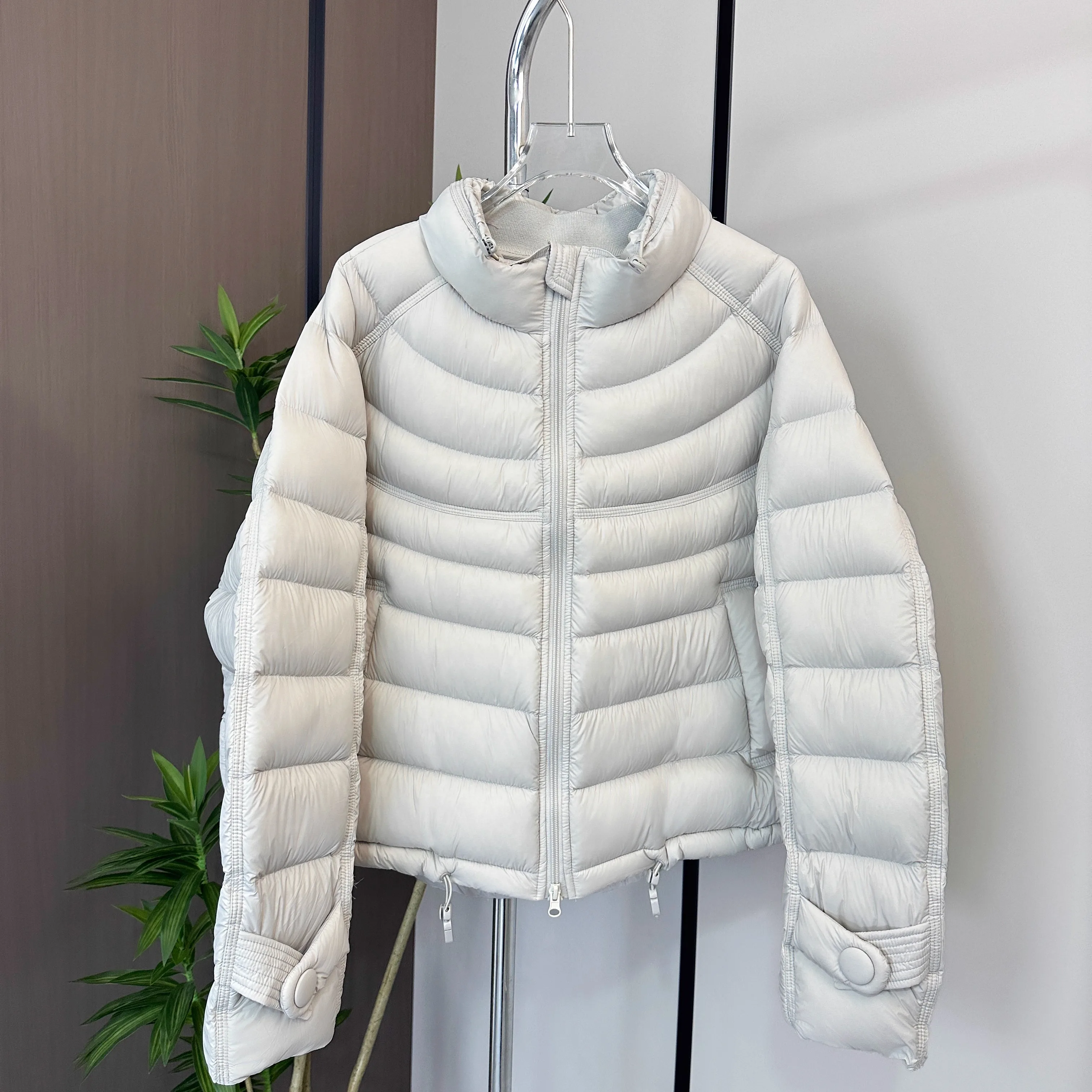 مبطن مضلع قصير فضفاض المرأة سترة منتفخة الوقوف طوق يندبروف مقاوم للماء خفيفة الوزن سحابة مثل الشتاء الدافئة أسفل معطف