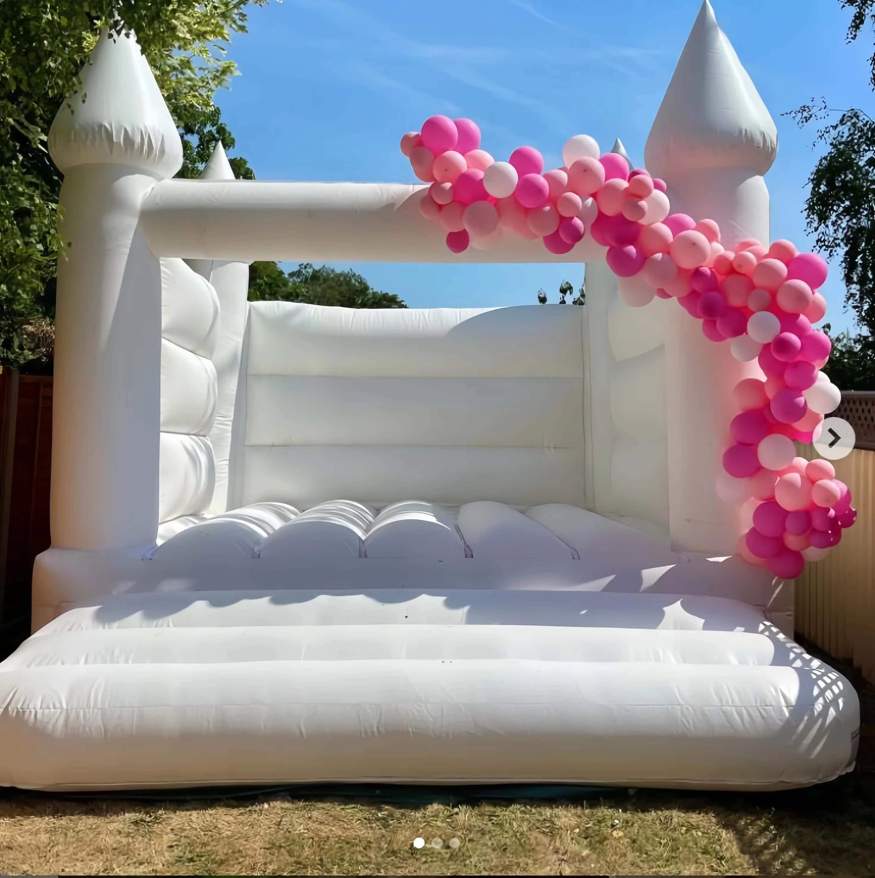 Castillo de casa de rebote blanco para niños y adultos, bóveda inflable 4*4*3m, castillo inflable inflable con soplador de aire
