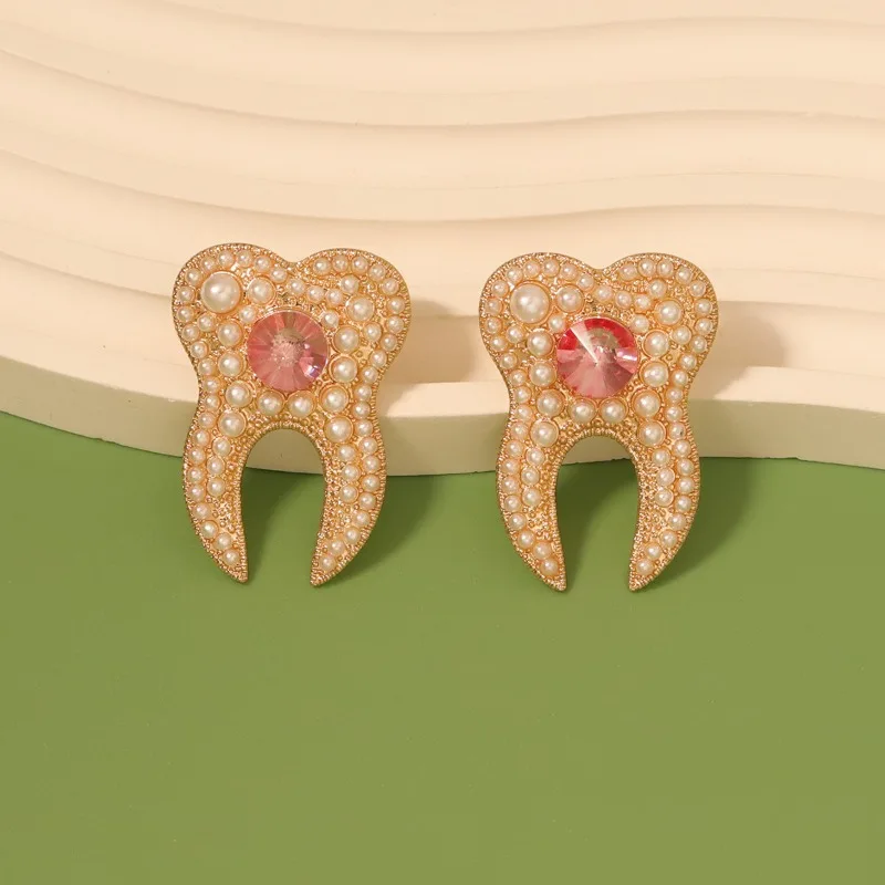 New Fashion Niche Personality Temperament Design Sense Teeth Inlaid with Colored Diamonds Alloy Pearl Stud Earrings Women