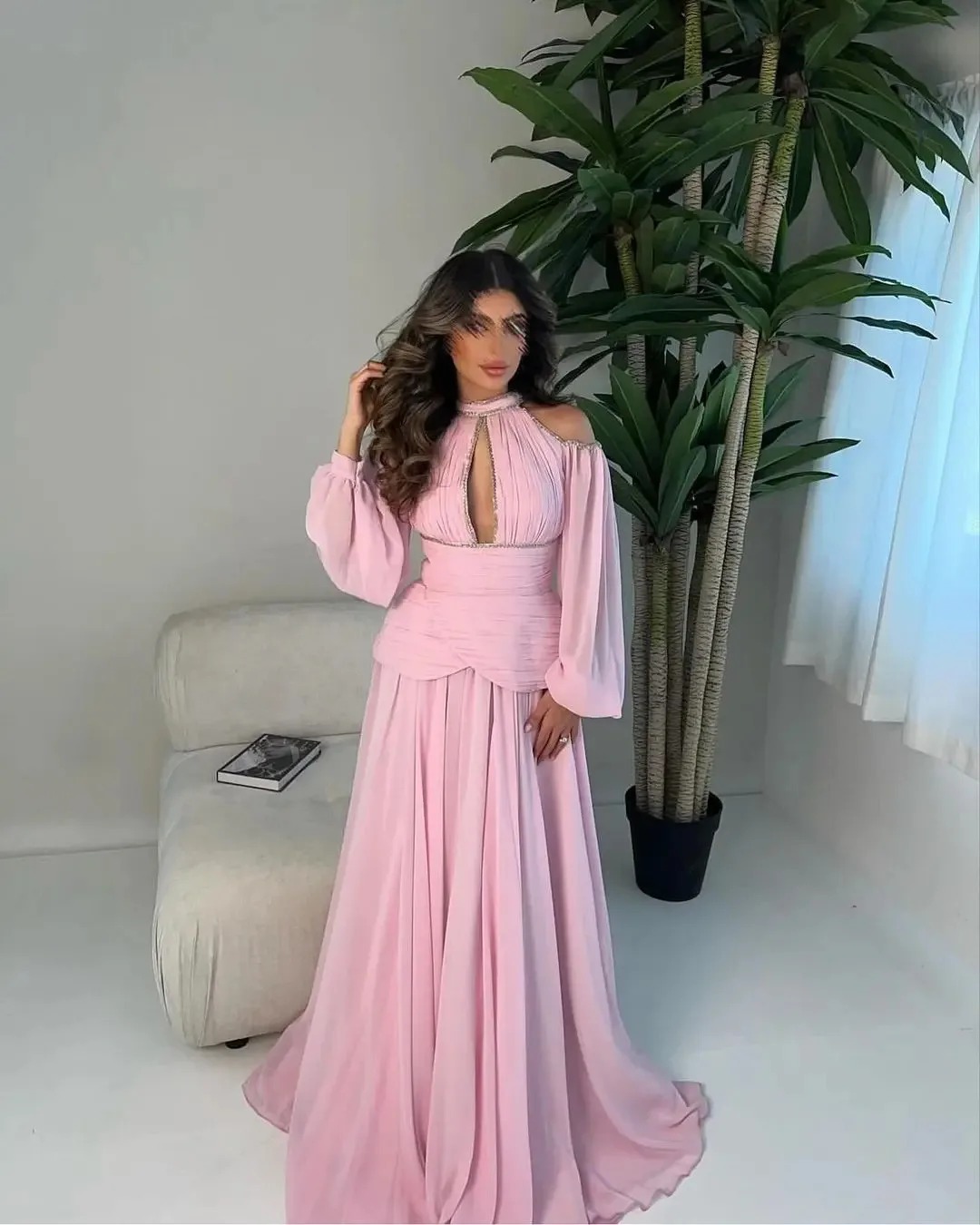 

Elegant Long Sleeves O-Neck Prom Dresses Pleated Beadings Chiffon Floor Length Back Zipper Party Dresses Evening Dresses