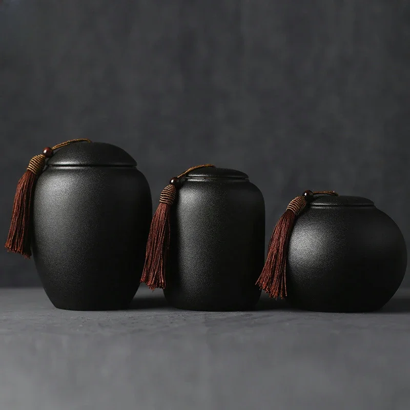 

Creative Black Frosted Ceramic Tea Jar Moisture-proof Sealed Storage Jar Vintage Art Decoration Jars Living Room Decoration Gift