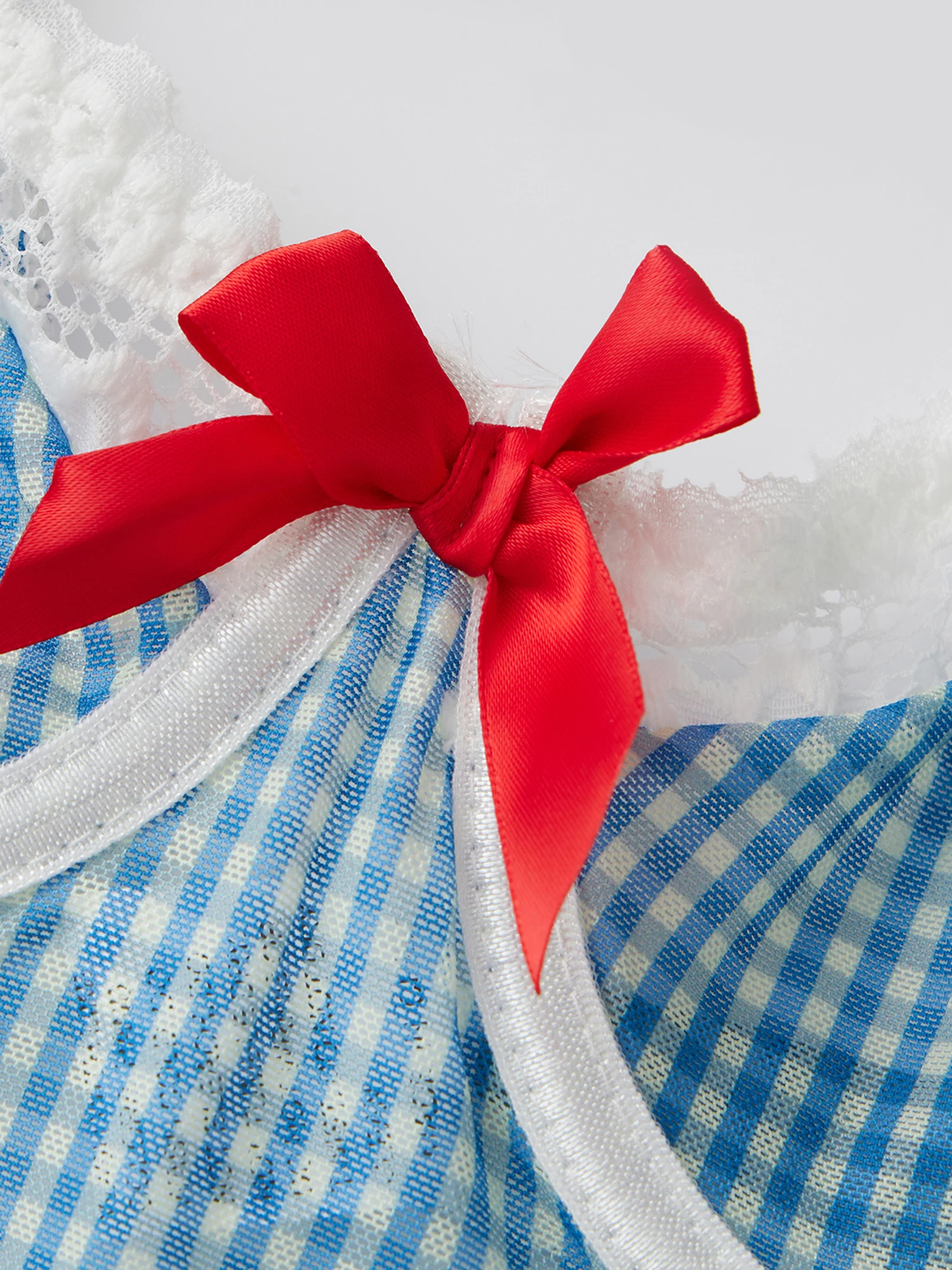 Elegante satijnen chemise-set met kanten rand, geruit patroon, bijpassende schort, chokerslip en beenbretels voor nachtkleding voor dames