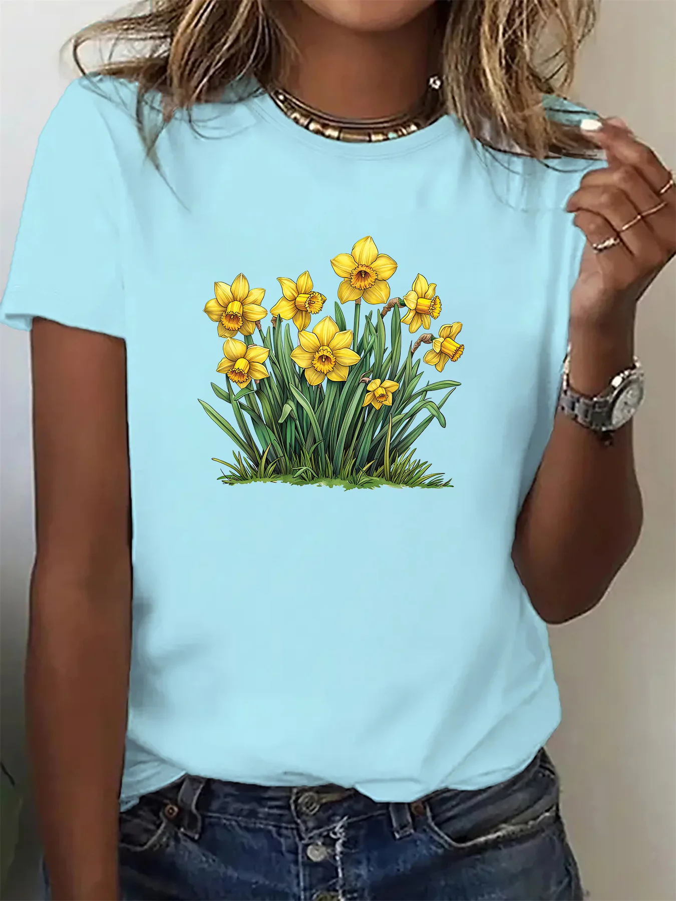 Spring Fresh Narcissus Floral Print Pattern Casual and Comfortable Short Sleeved Fashion Elegant Fun Tshirt Elegant Party Unisex