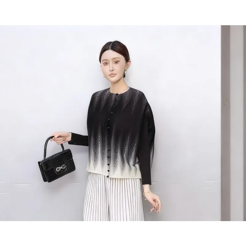 

Miyake Pleated Plisse Jacket 2026 Spring New Pleats Plus Size Jacket Fashion Printed Casual Loose Cardigan Women's Fold Tops