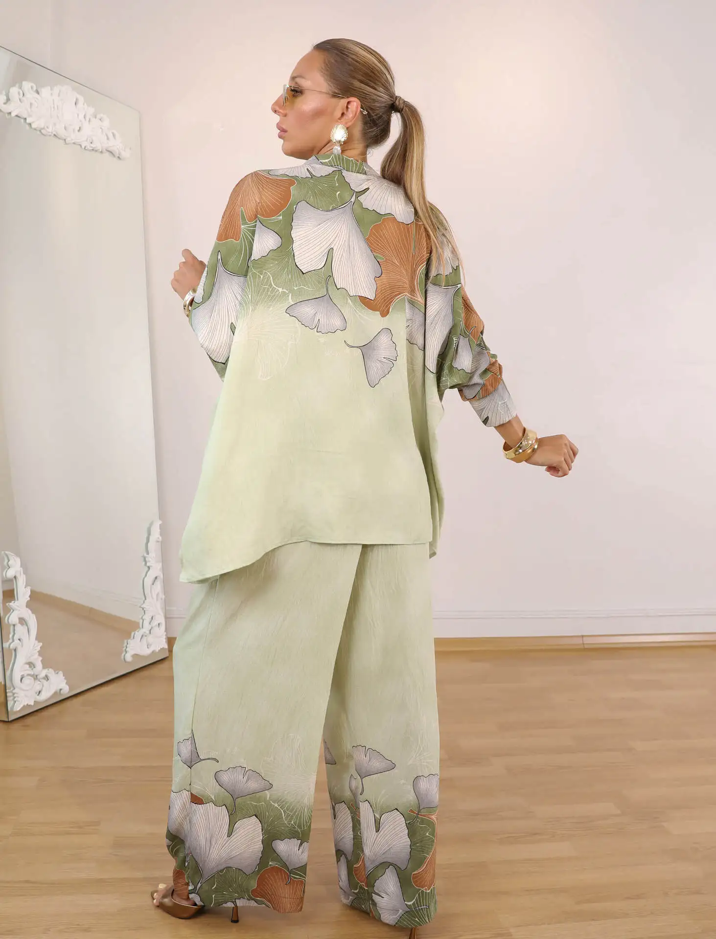 ヨーロッパ系アメリカ人女性服2025秋新作プリントゆったりスタンドカラーロングスリーブシャツワイドレッグパンツツーピースセット