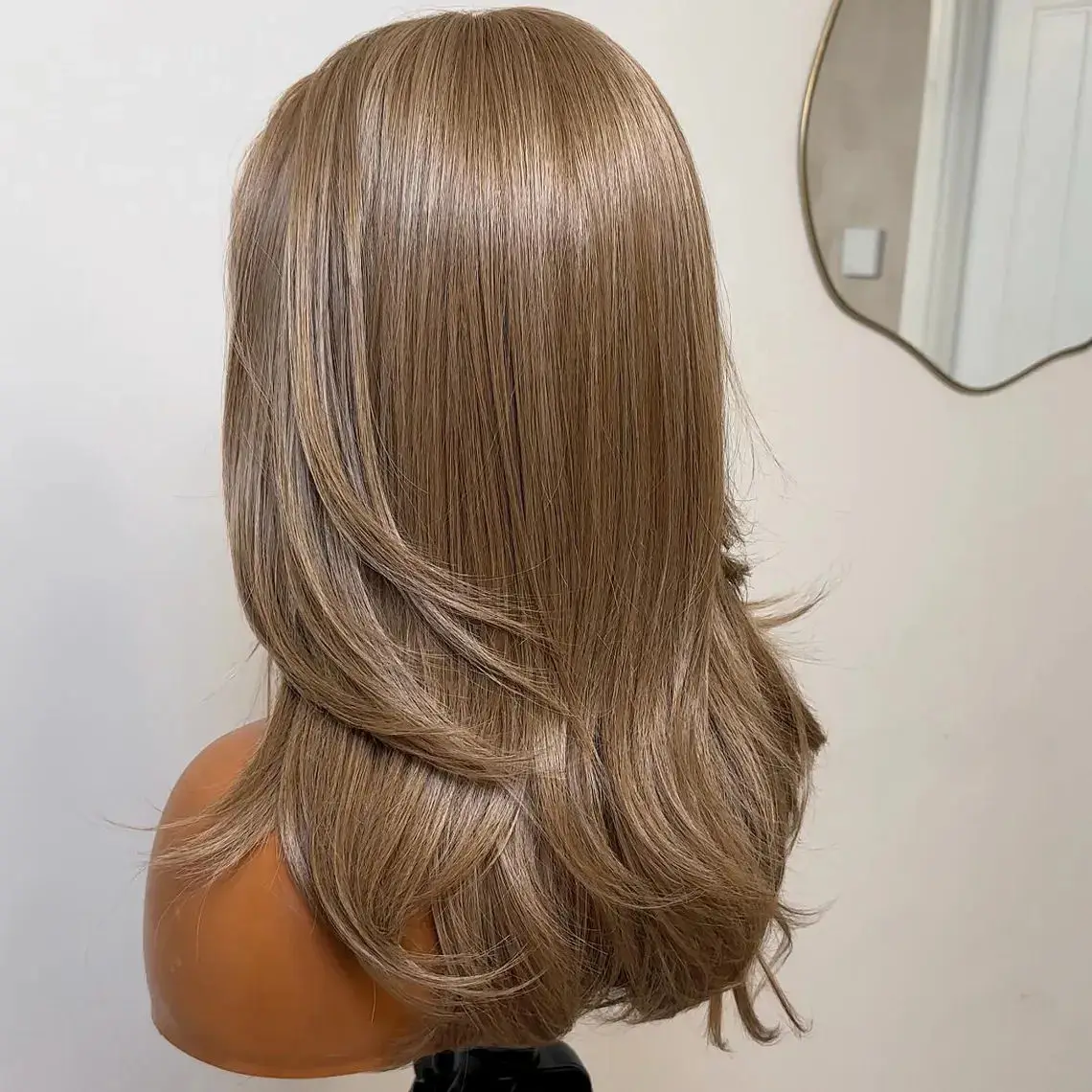 Natural Wavy Highlight  Ash Blonde Mix Color Synthetic Lace Front Wigs for Women Layer Cosplay Party Wig Heat Resistant Fiber