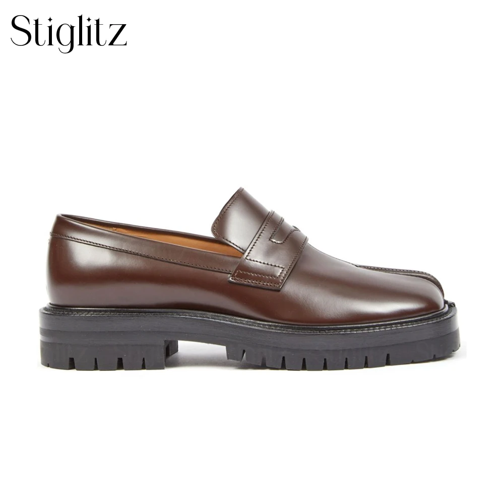 Brown Leather Tabi Loafers Novelty Designer Style Chunky Sole Leather Shoes Fashion Custom Color Spite Toe Leather Dress Shoes