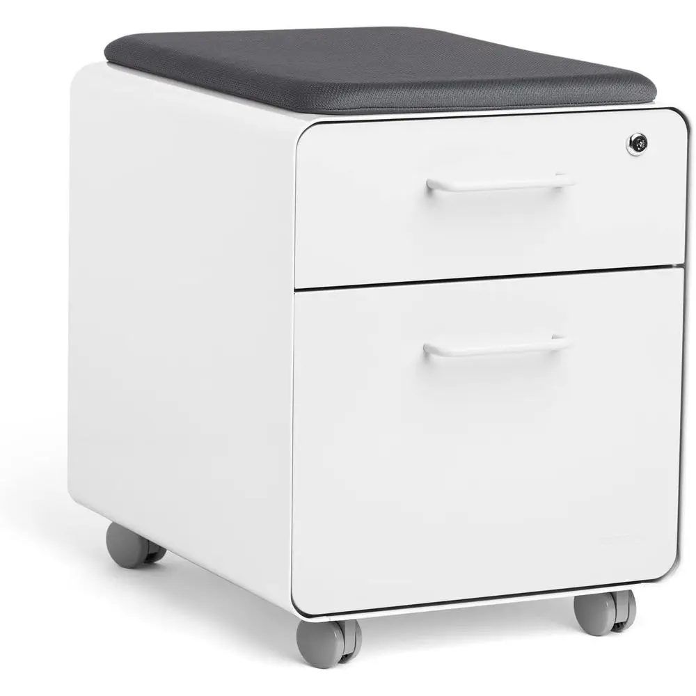 

Белый передвижной шкаф для хранения с серой подушкой для сиденья, 2 запирающимися ящиками и 1 ящиком с замком на ключ, 2 ключа, универсальные и подвесные ящики