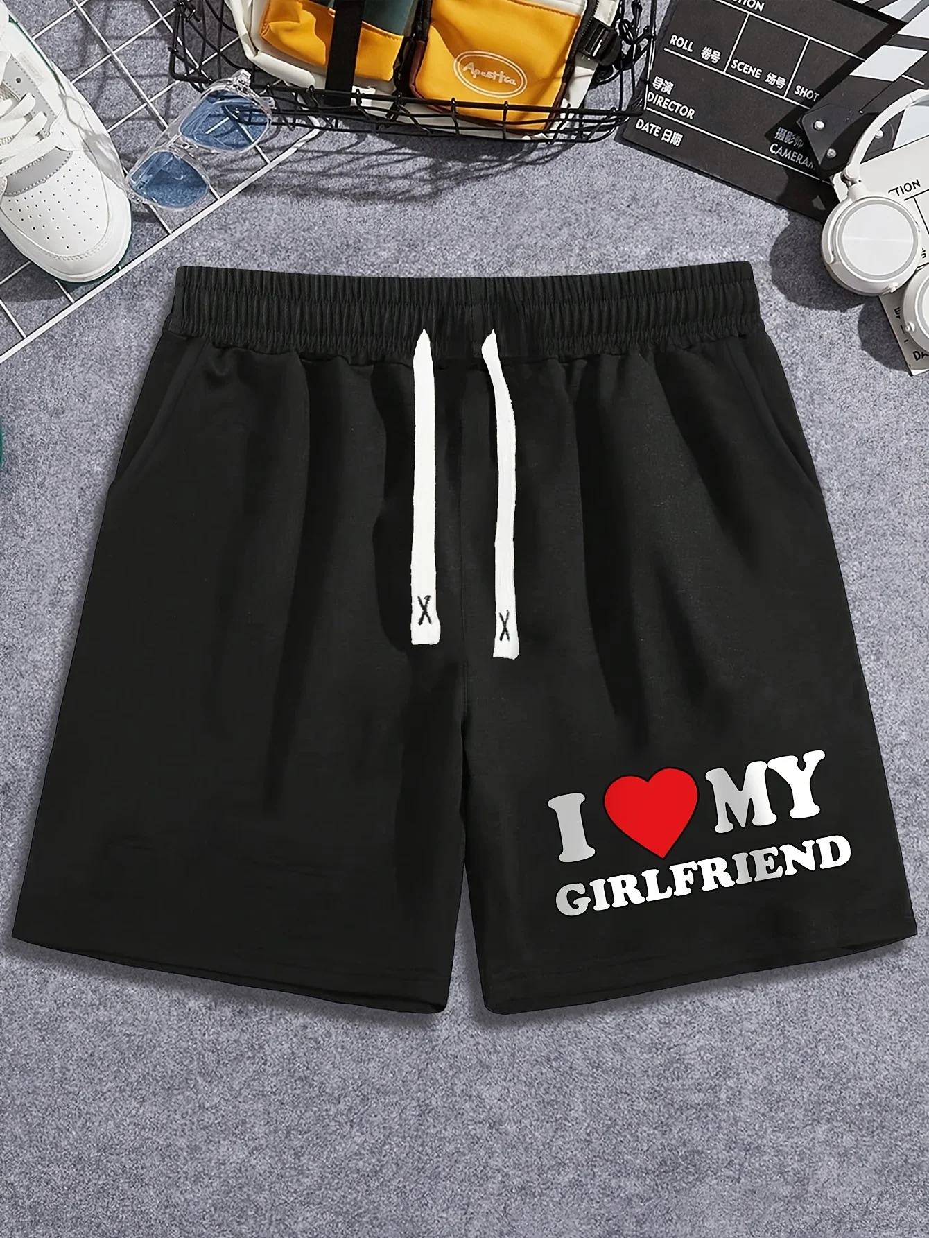 

Men's Casual Shorts with "I Love My Girlfriend" Letter Print Elastic Drawstring Waistband Regular Version Black Summer Shorts