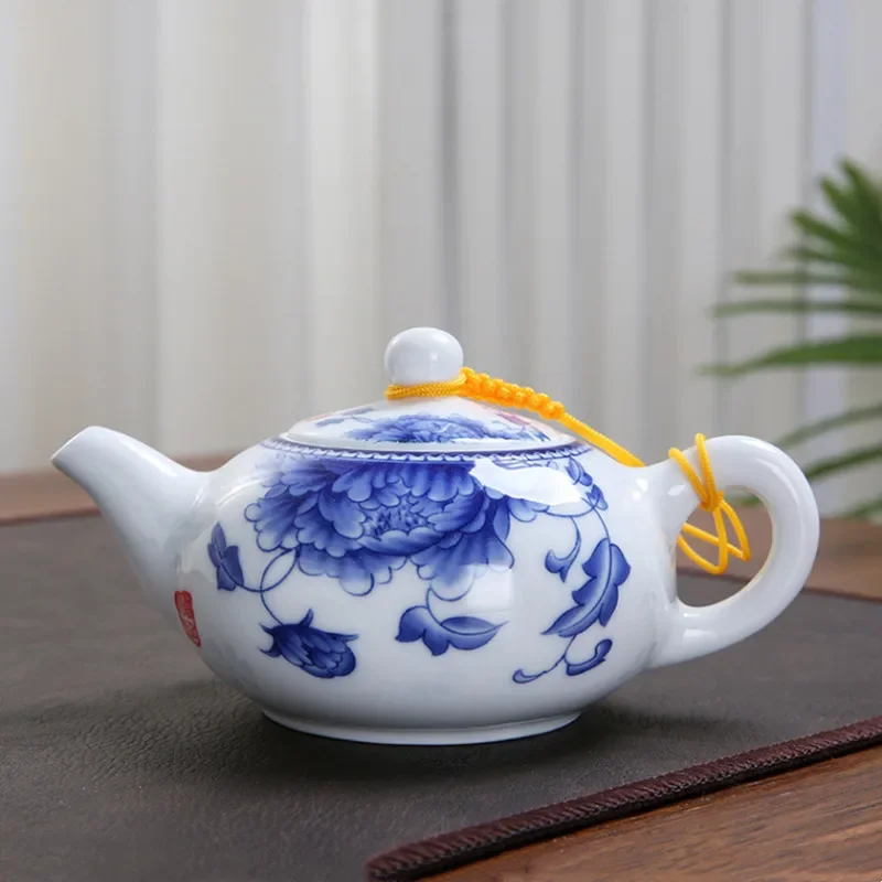 Jingdezhen Blue and White Porcelain Teapot, Chinese Kungfu Tea Set, Household Ceramic Pot for Puer, Services Kettle Cute Teaware