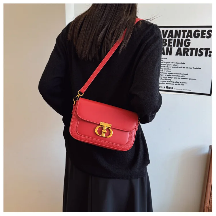 

Осенняя винтажная мини-сумка 2025 года, элегантный кошелек через плечо для женщин, сумка подмышки в стиле ретро, шикарная квадратная сумка на плечо, модная маленькая сумка-тоут