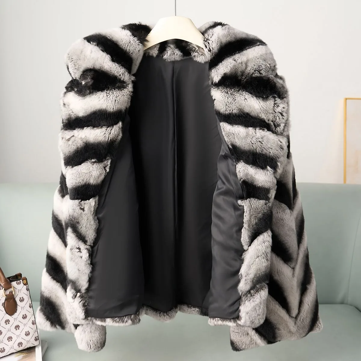 الخريف والشتاء منتج جديد فاخر قضاعة الأرنب الفراء العشب معطف 2025 تنوعا المرأة الأسود والرمادي المشارب معطف الفرو #4