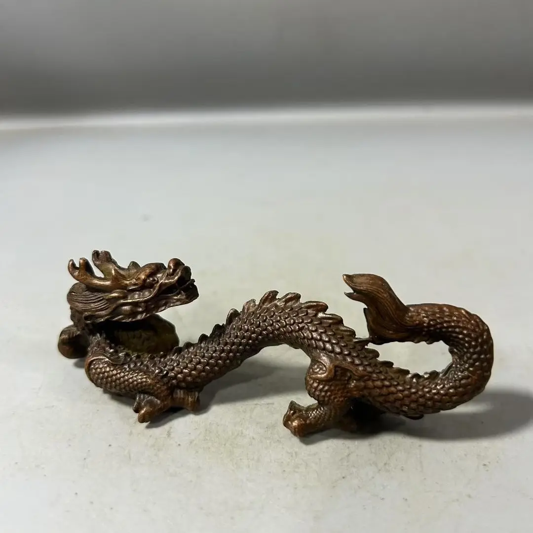 Vintage Copper Turning-Head Dragon Figurine Chinese Zodiac Dragon Brush Holder Home Desktop Ornament Collectible Decor