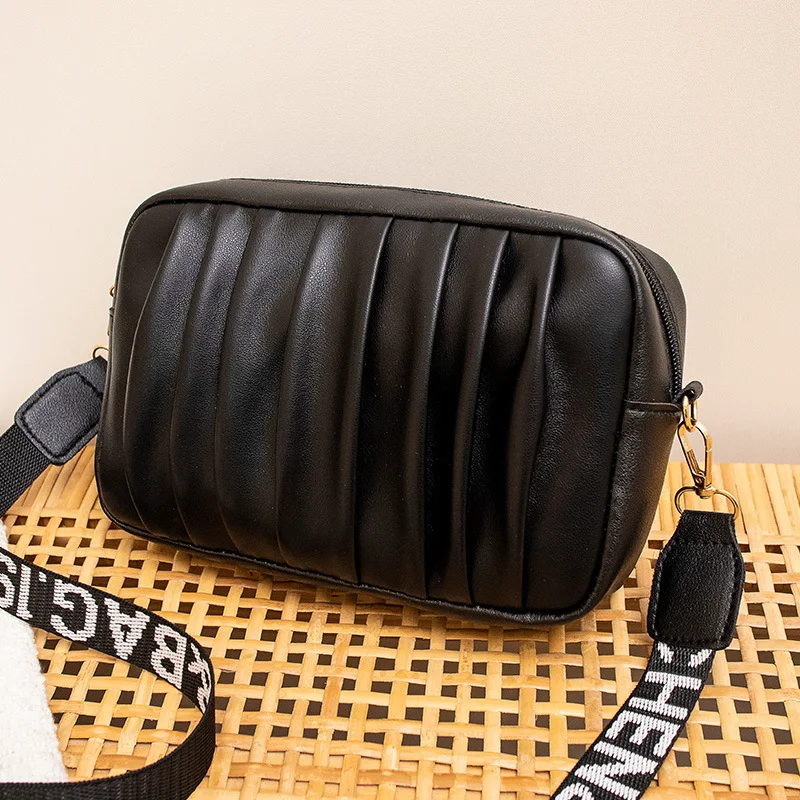 

Small crossbody Bag for Women Lightweight PU Leather Purse Stylish with Adjustable Strap