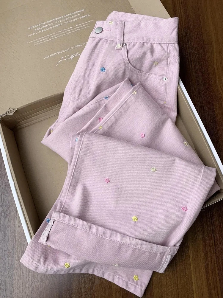 

Розовые джинсы с цветочной вышивкой, женские винтажные свободные милые джинсовые брюки с высокой талией, корейские повседневные осенние брюки в консервативном стиле, новые брюки в стиле ретро