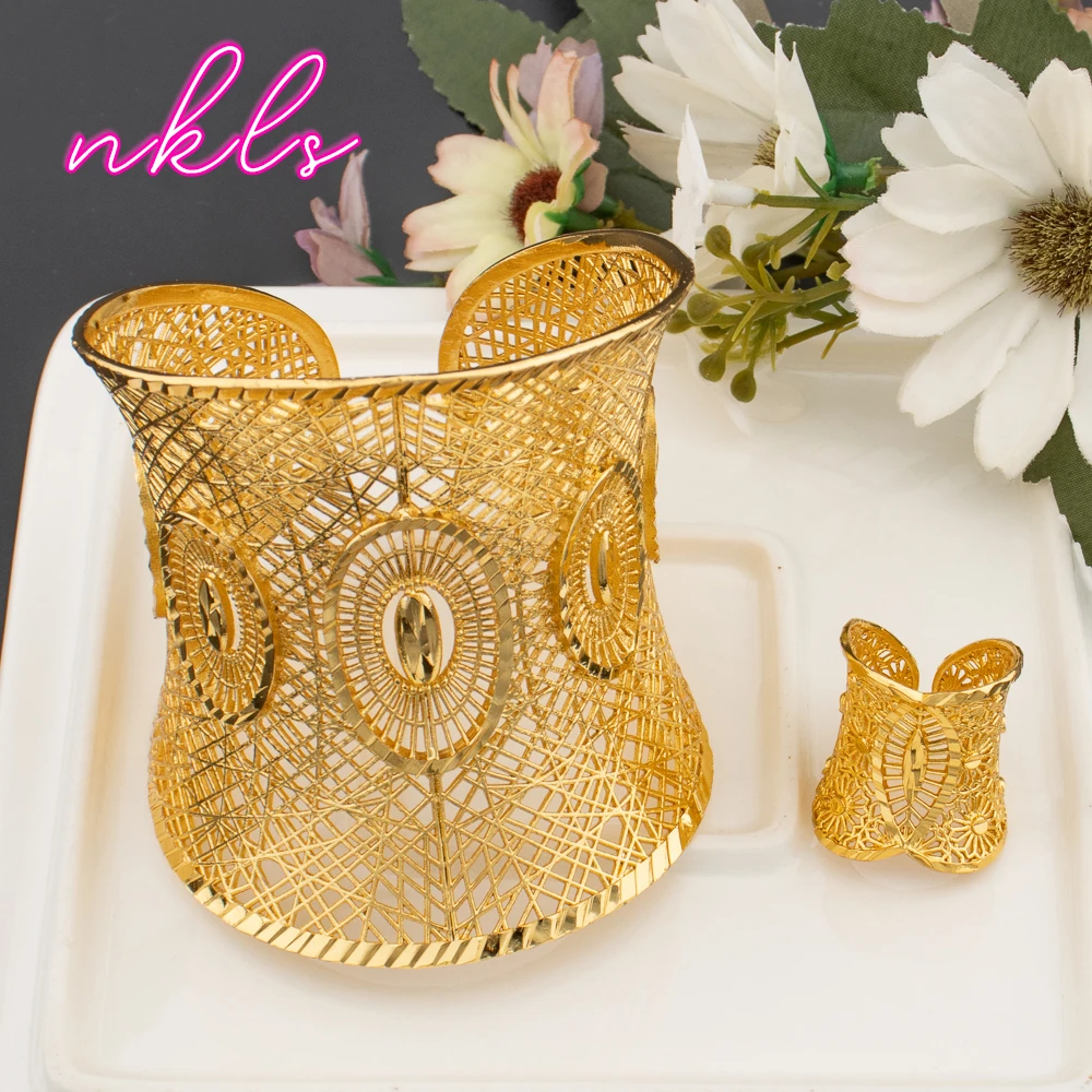 Big Cuff Bangles for Women African Luxury Flower Bracelet with Ring 2Pcs Jewelry Set Dubai Fashion Bridal Wedding Jewellery