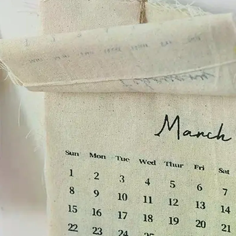 

2026 Canvas Hook-Style Fabric Calendar Wall Calendar, High-Value Retro Style, Instagram-Worthy Wall Calendar Decoration