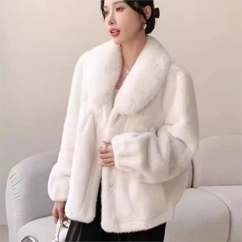 المرأة فو الفراء رشاقته معاطف المتضخم أفخم اصطف 2025 الخريف الشتاء الصلبة معاطف السترة للطقس البارد معاطف القمم