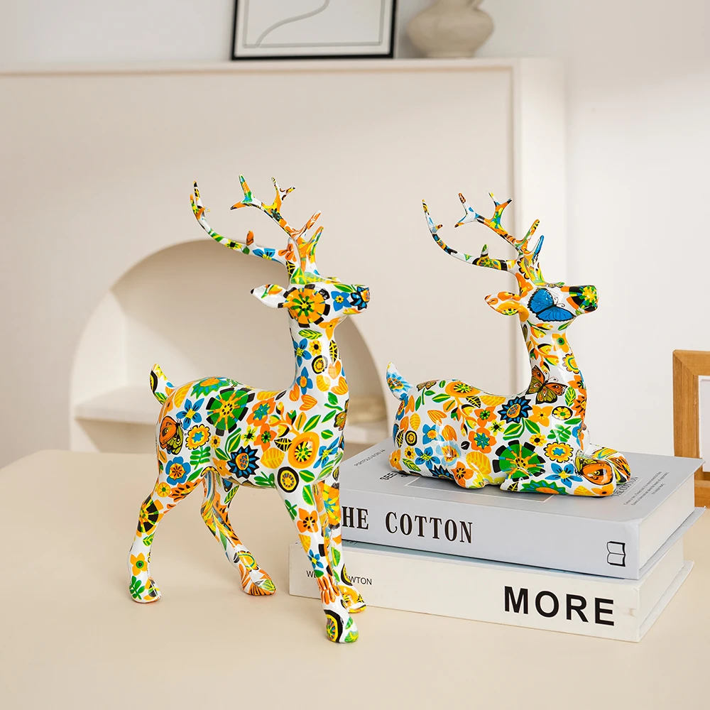 

Nordic Water Transfer Printing Lucky Deer Statue Ornament Resin Craft for Home Living Room Entryway TV Stand Wine Cabinet Decor