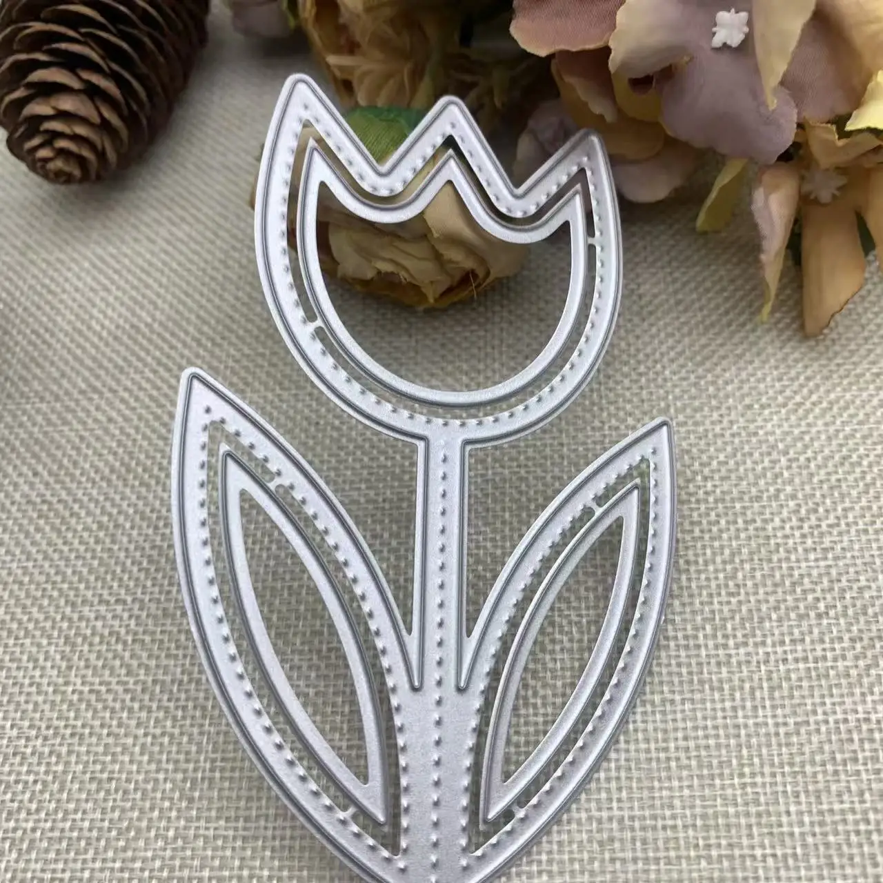 Tulip Flower Metal Cutting Dies DIY Scrapbook Card Making Embossing Craft Die Cut Stencil