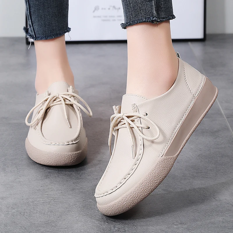 Scarpe da donna Nuove scarpe da ginnastica casual in pelle bovina 100% di grandi dimensioni Mocassini da donna Comfort leggero Suola spessa Scarpe in pelle da donna alla moda