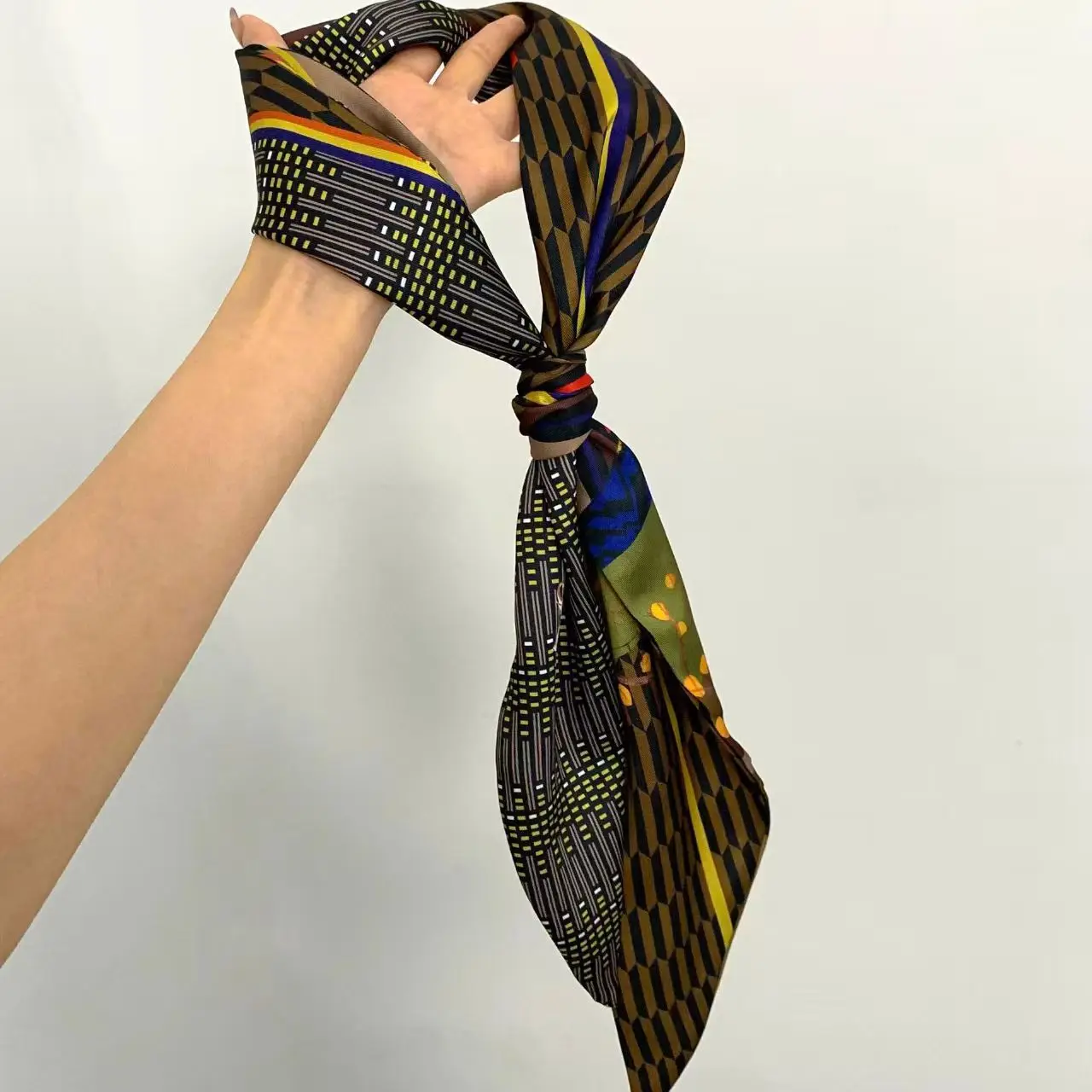 Luxury Print Long Hair Ribbon Bevel Silk Scarf Women Neck Tie Handbag Scarfs Satin Skinny Headscarves Ladies Foulard Jeans Belt view 4