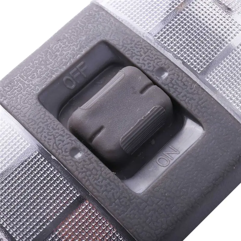 AB56-3X Car Interior Roof Dome Light Reading Lamp MB774928 For Pajero Shogun Montero V31 V32 V33 V43 1990-2004