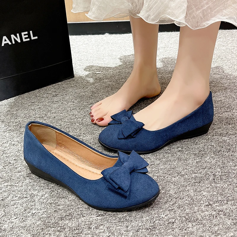 Casual Flat Bottom Women's Shoes New Style Slope Heel Velvet Surface Butterfly Knot round Head Bean Shoes Comfortable Footwear