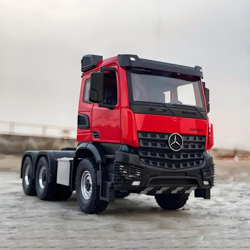 

Металлическая литая модель грузовика-тягача Actros Atania 1:24 со звуком и светом, коллекционная, для хобби и подарков