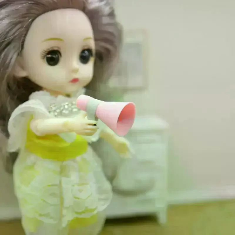 2Pcs 1/12 Puppenhaus Handheld Megaphon Modell Puppenhaus Micro Szene Dekoration Zubehör Kid Pretend Spielen Spielzeug