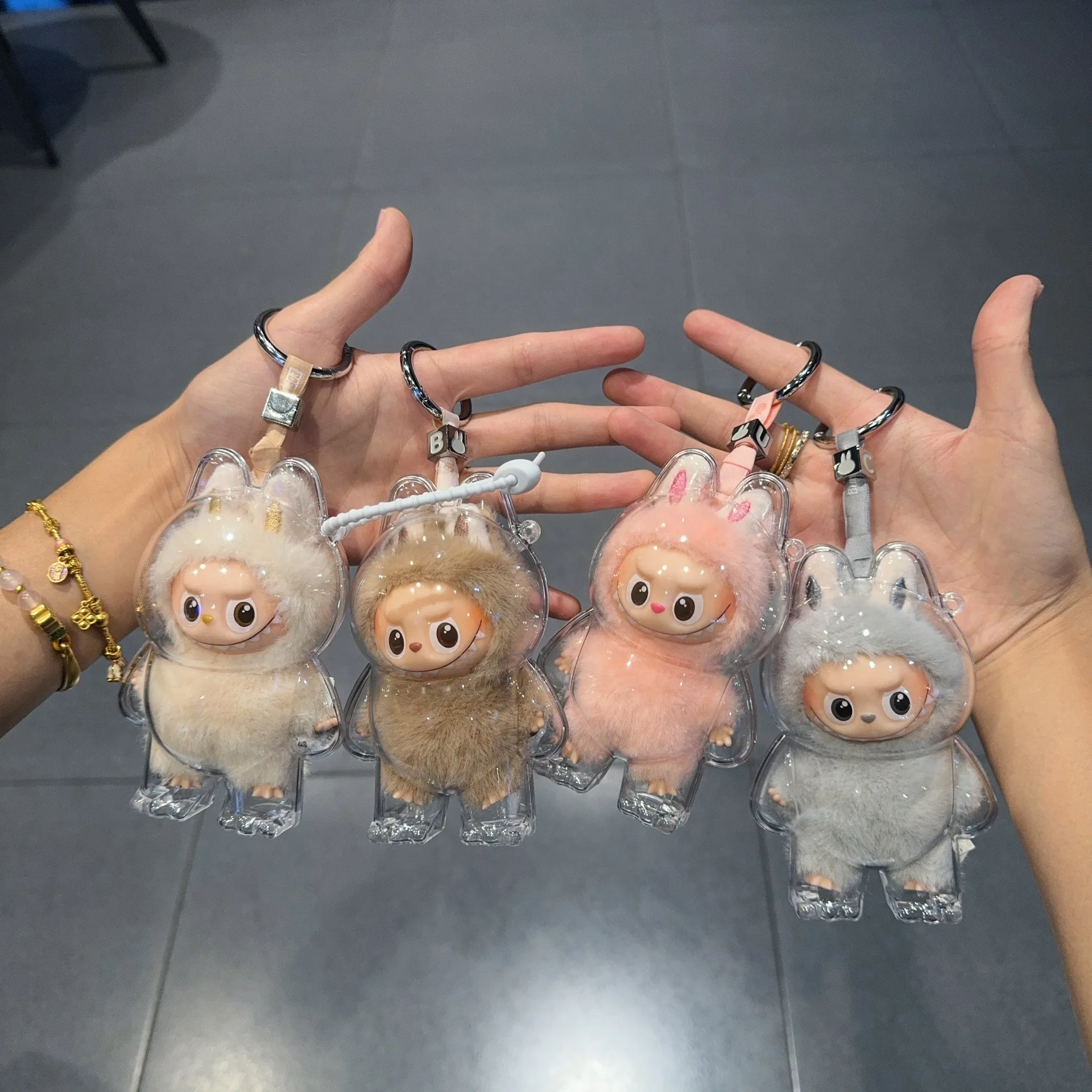 LABUBU Mini Heart Code Custodia protettiva trasparente Copertura antipolvere Accessorio per abbigliamento per bambole