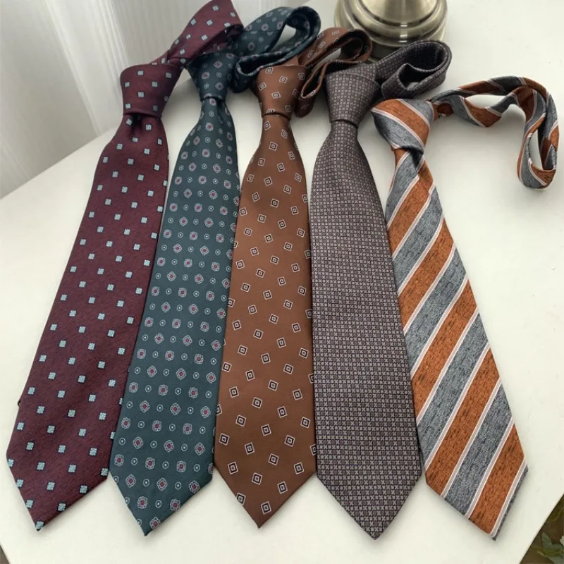 

Полосы Квадраты Маленькие цветы Различные узоры Модные тенденции Повседневная студенческая форма Аксессуары Галстуки Персонализированная простота