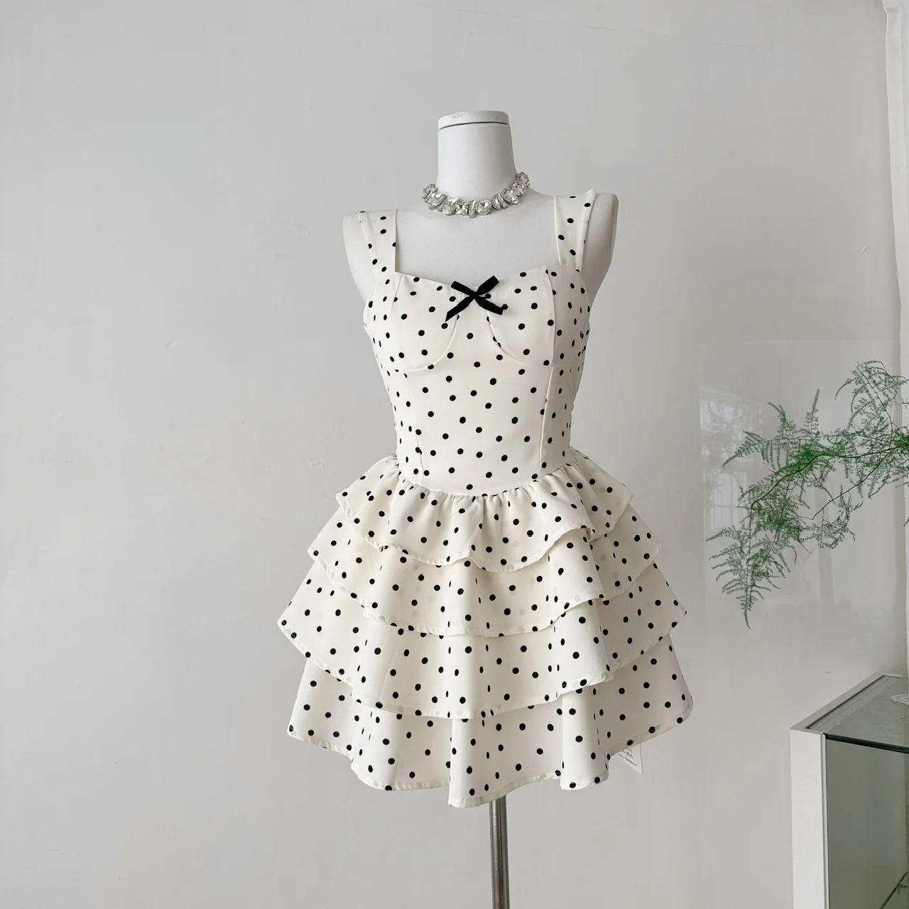 

Summer Sweet Girl French Polka Dot Strap Camisole Dress for Women High Waist Slimming A-line Short Puffy Cake Birthday Dress