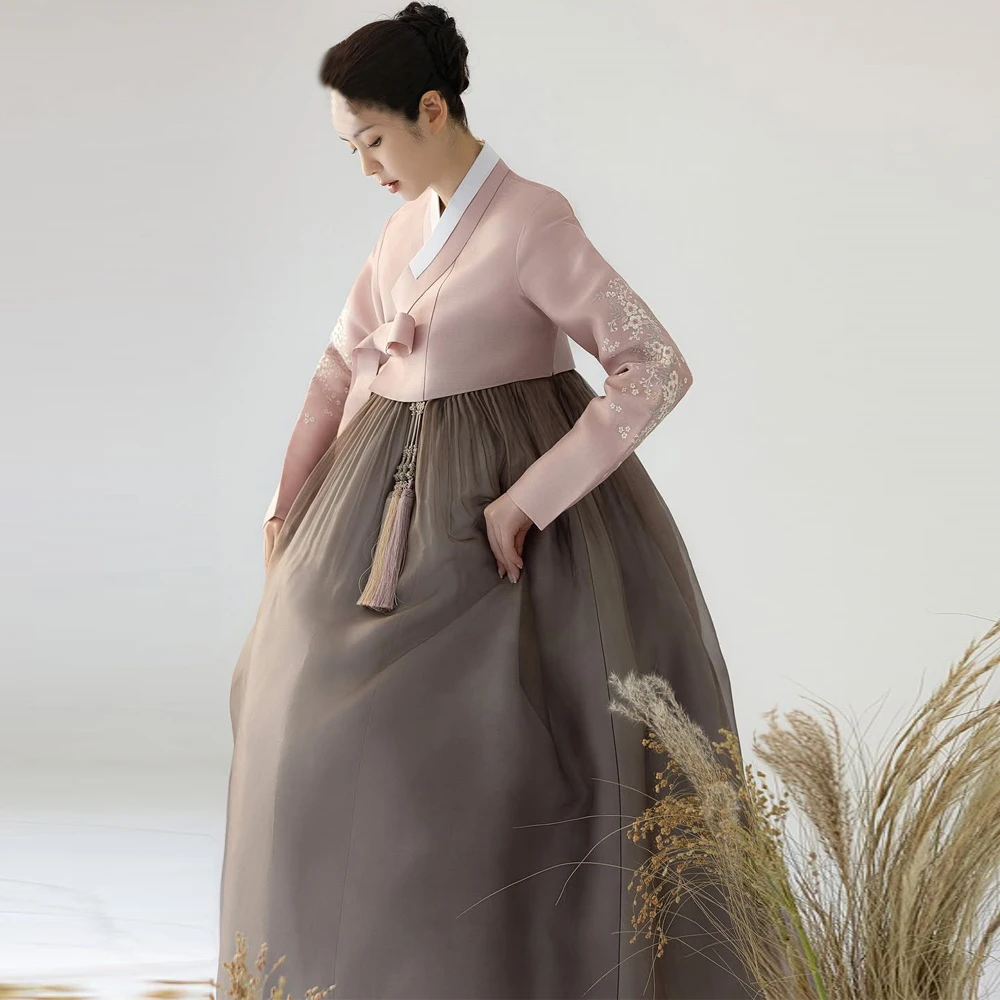 Giyu Elegant Korean Traditional Wedding Dress Detachable Satin A Line Cardigan The Cuff Is Designed with Applique Customized