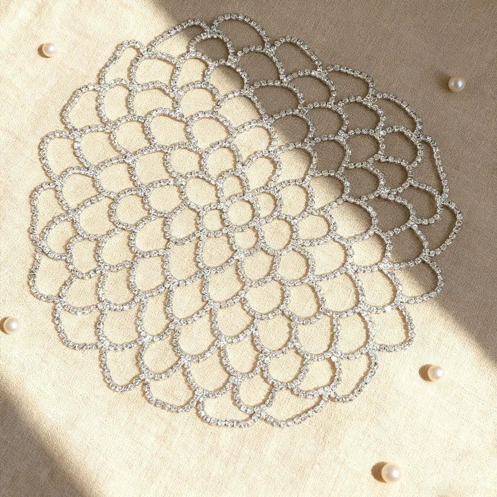 Exotischer Netz-Haarreif mit Kristallen, Neues Grenzüberschreitendes Produkt, Voll mit Diamanten Besetztes Geometrisches Stirnband, Luxuriöses Haaraccessoire – Detail 3