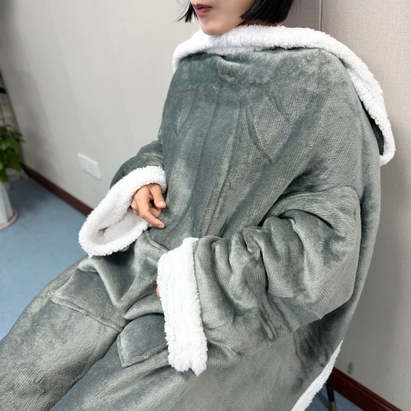 Flannel Wearable Blanket with Sleeves And Pocket Soft Warm Protable Grey Blankets for Adult Home Office Nap Travel Couch Car