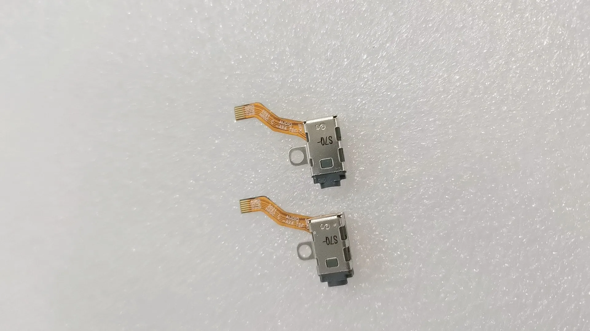 New FOR HP EliteBook 840 G9 G10 Audio Jack Headphone Port Blank Plug Baffle