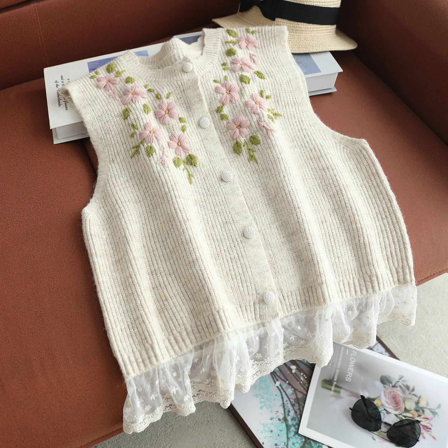 Japanese Swet Mori Girl Lace Flower Embroidery Sweater Vest Women Spring New O-Neck Sleeveless Casual Loose Knitted Vest Outwear