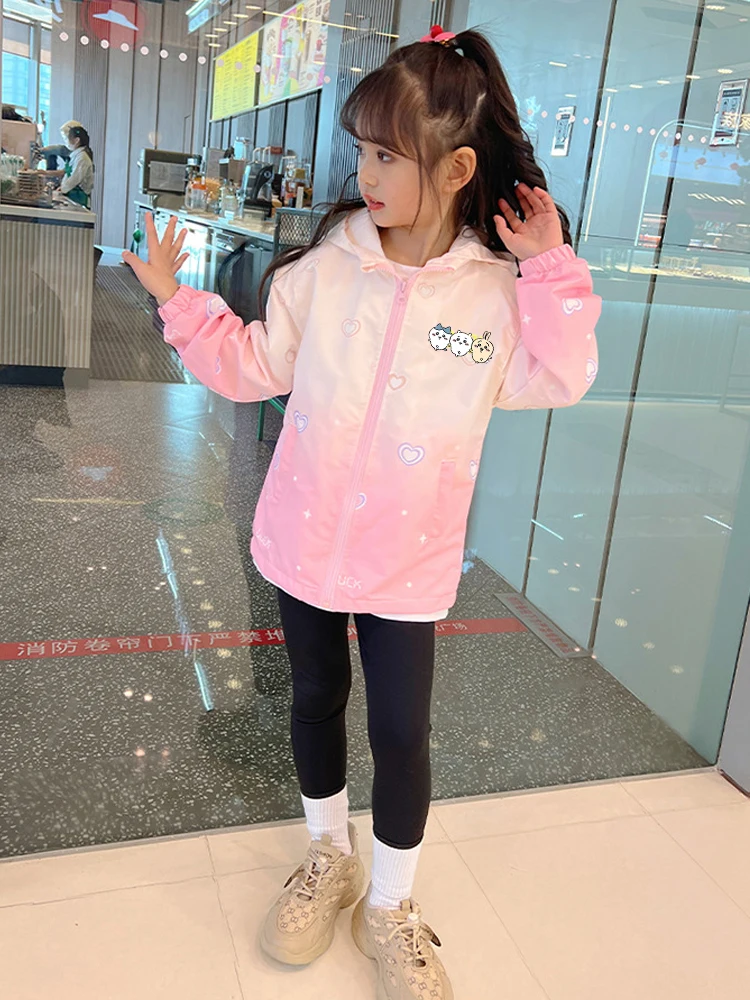 Niedliche Chiikawas Hachiware Usagi Mädchen Kapuzenjacke, Kinder-Windjacke, Outdoor-Freizeitjacke, wasserdichte Jacke, Reißverschlussjacke, Oberbekleidung. – Detail 5