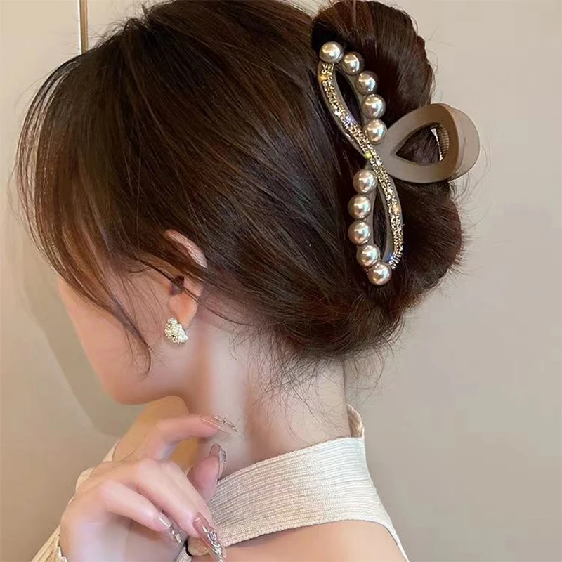 Women's advanced rhinestone grip stylish social media influencer hair clip pearl hair accessory